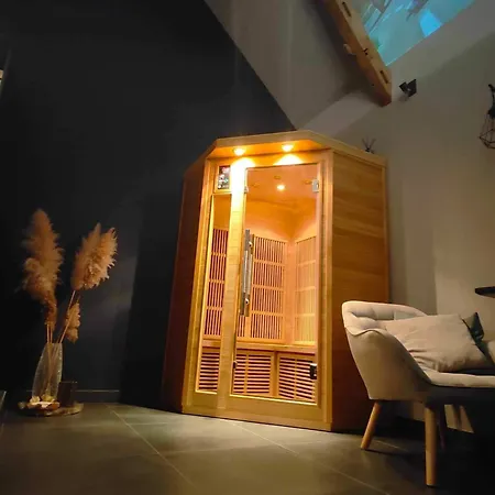 D Hotes Le 住宿加早餐酒店 4*