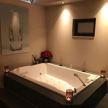Oda ve Kahvaltı D Hotes Le 4*